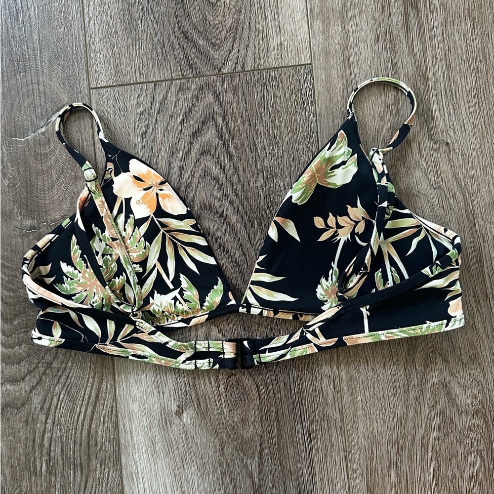 Floral Bikini Top - Picture 2 of 6